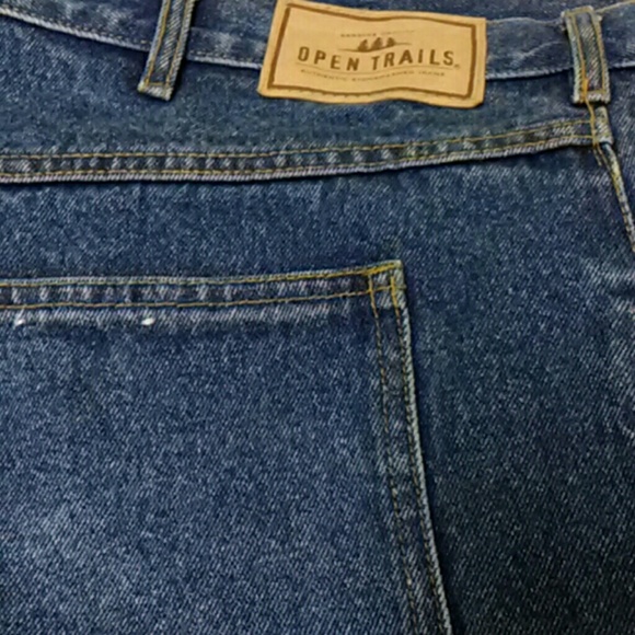 Jeans - Picture 1 of 3